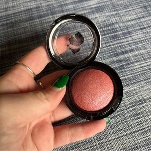 Karl Lagerfeld + ModelCo “rose pink” baked blush